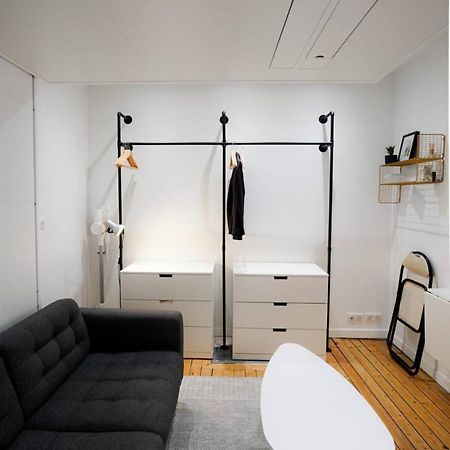 Petit Studio Tres Charmant Paris Exterior foto